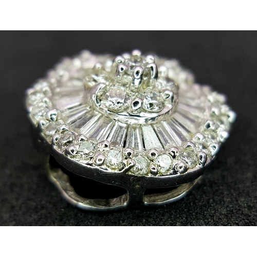 513 - AN 18K WHITE GOLD, DIAMOND SET PENDANT. 0.40 TCW, 2.8G, SC 4043