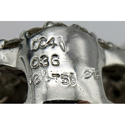 513 - AN 18K WHITE GOLD, DIAMOND SET PENDANT. 0.40 TCW, 2.8G, SC 4043