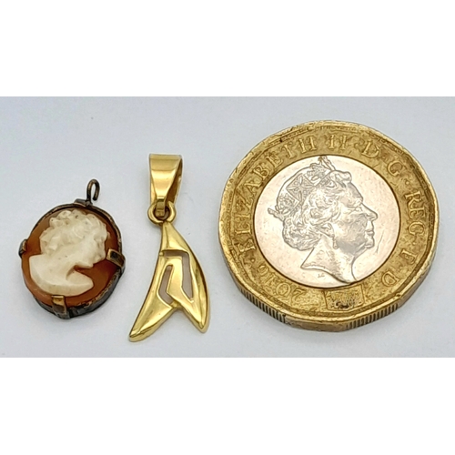 1052 - Two Different Style 9K Gold Pendants. 15mm and 20mm. 1.7g