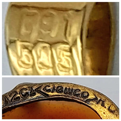 1052 - Two Different Style 9K Gold Pendants. 15mm and 20mm. 1.7g