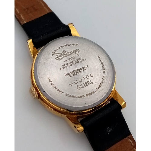 1057 - A WINNIE THE POOH, EXCLUSIVE FOR DISNEY, LEATHER STRAP WATCH. THE BEES MOVE AROUND THE DIAL AS THE S... 
