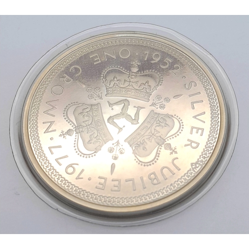 1018 - A 1977 Queen Elizabeth II Sterling Silver Proof Standard Jubilee Crown coin. Comes with COA and case... 