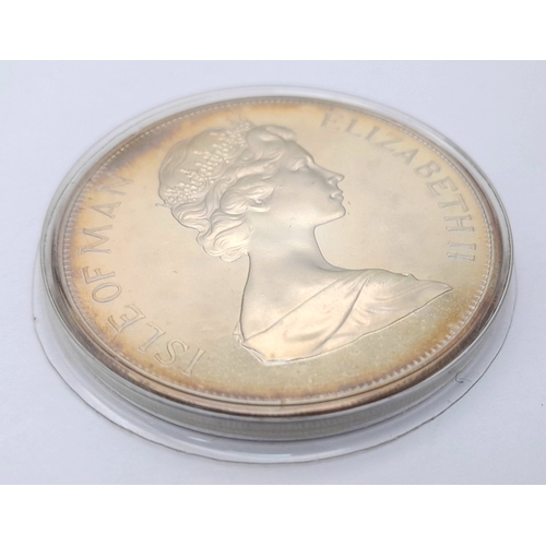 1018 - A 1977 Queen Elizabeth II Sterling Silver Proof Standard Jubilee Crown coin. Comes with COA and case... 