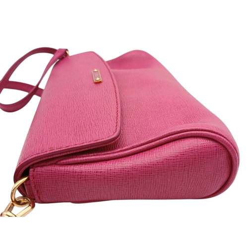 542 - A Fendi Pink Leather Shoulder Bag. Pink leather exterior with gold-tone logo hardware, detachable sh... 