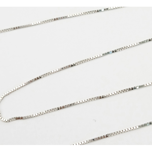 543 - A Beautiful 9 Carat White Gold, Brown/Bronze Colour, Cultured Pearl and Diamond Necklace, 46cm Lengt... 