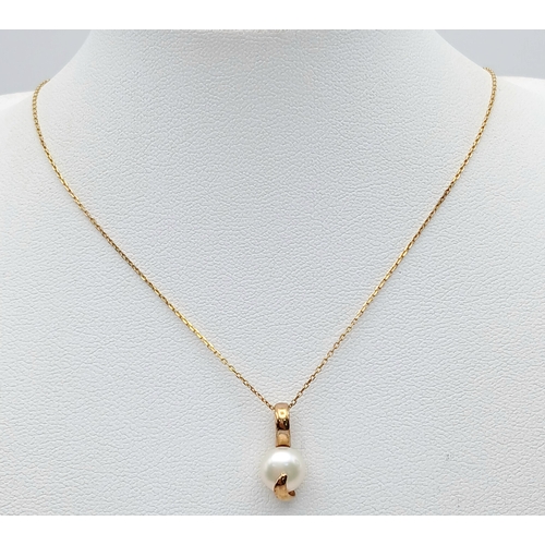 550 - An Elegant 9 Carat Gold and Cultured Pearl Necklace-46cm Length. The Pendant measures a 1.5cm Drop f... 