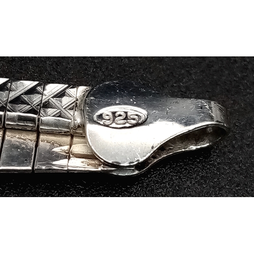 1003 - A stunning 925 Italy silver Cleopatra design fashion necklace. Total weight 38.5G. Total length 45cm... 