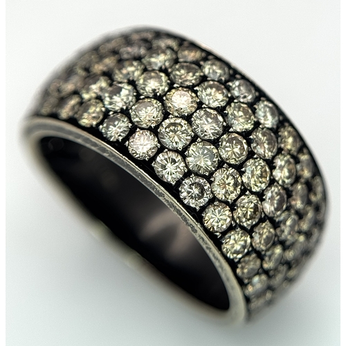 13 - AN 18K GOLD, BLACK RHODIUMED, 5 ROW, DIAMOND RING. 2.73TCW, 8G, SIZE N. TAN 4003.