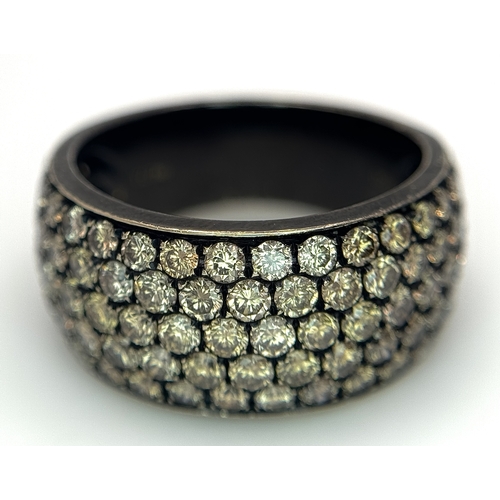 13 - AN 18K GOLD, BLACK RHODIUMED, 5 ROW, DIAMOND RING. 2.73TCW, 8G, SIZE N. TAN 4003.