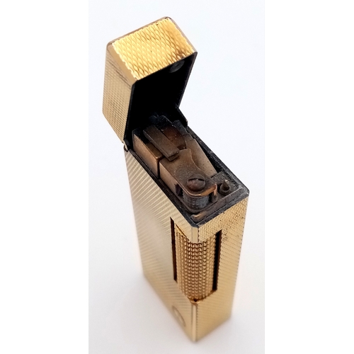98 - Genuine Vintage DUNHILL GOLD PLATED LIGHTER. Engine Turned Design. Very nice condition, please see p... 