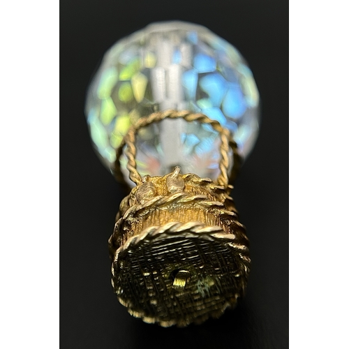 111 - A 9K YELLOW GOLD, CRYSTAL SET, HOT AIR BALLOON CHARM / PENDANT. 10.8G. S/A 1561 - 2.