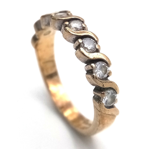 140 - Fully Hallmarked 9 CARAT GOLD RING set with Sparkling Clear Gemstones. Beautifully mounted. 3.0 Gram... 