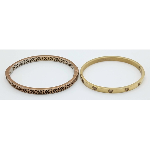 1106 - A NOMINATION, GOLD TONE, STONE SET, HEART BANGLE AND A FOSSIL, ROSE GOLD TONE, FILIGREE DESIGN BANGL... 