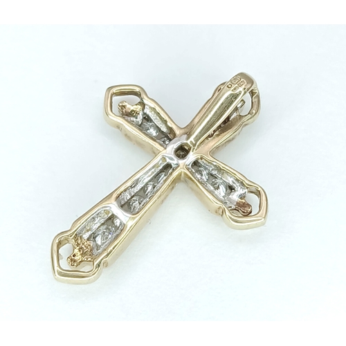 552 - A 9K YELLOW GOLD, DIAMOND SET CROSS PENDANT. 0.10TCW,2G. SC 5053