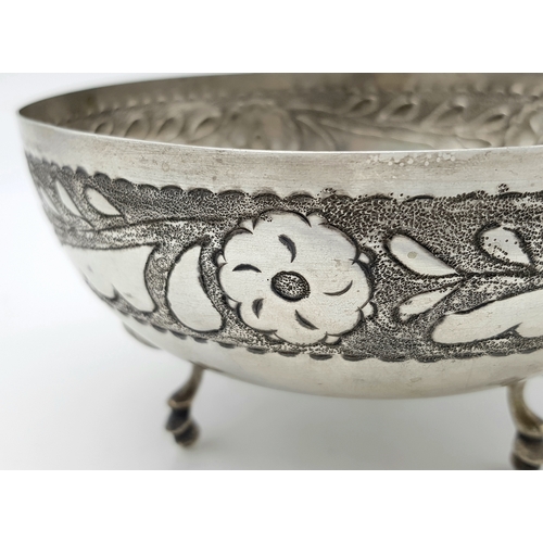 1003 - A Vintage 830 Decorative Silver Bowl. 13cm diameter. 7cm tall. 151g.
