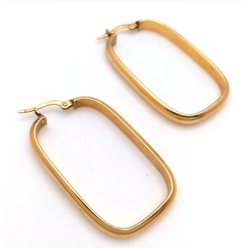 1116 - A PAIR OF 9K GOLD RECTANGULAR HOOP EARRINGS .      2.7gms