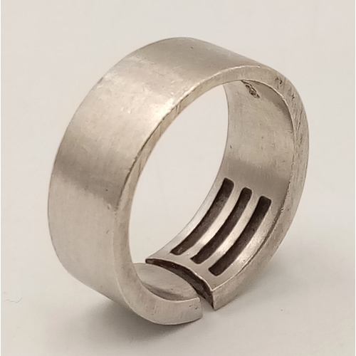 1049 - A Vintage and Unique Design Hallmarked Sterling Silver White Quartz Set Band Ring Size Q. Measures 8... 