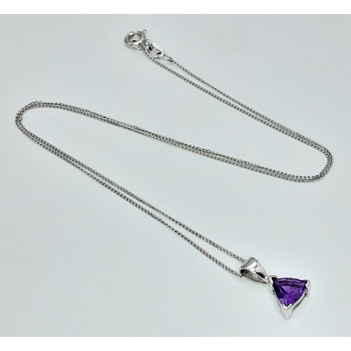 523 - A Pretty 9 Carat White Gold, Top Colour, Trillion Cut Amethyst Pendant Necklace-41cm Length Chain. P... 