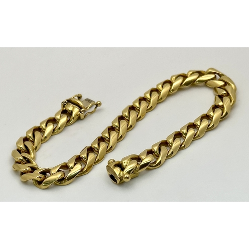 515 - A TIFFANY AND CO 18K GOLD CURB LINK BRACELET WITH BOX CLASP .          40gms        19cms