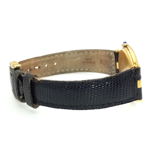 1101 - A FABULOUS LADIES CARTIER 'MUST DE CARTIER' WATCH. QUARTZ MOVEMENT WITH A GOLD PLATED SILVER CASE - ... 