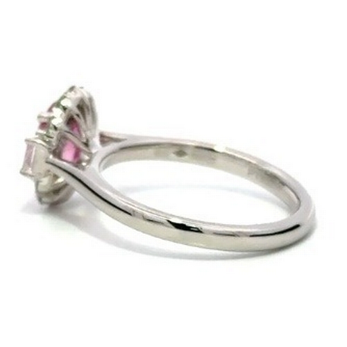 517 - A Platinum natural Pink Sapphire and Diamond Ring. Pink sapphire - 1.26ct. Diamond - 0.40ctw. Size L... 