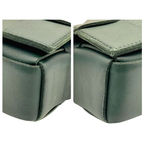 551 - A Bottega Veneta Green Intrecciato Leather Shoulder Bag. Green leather exterior with a gold-toned ha... 