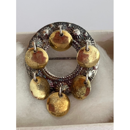 511 - Genuine Vintage NORWEGIAN SILVER DESIGNER BROOCH. Complete with original jewellers box. Please see p... 