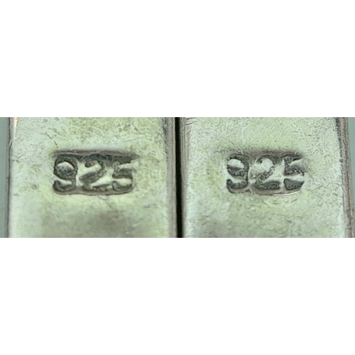 1050 - A PAIR OF STERLING SILVER, MOTHER OF PEARL INLAY SET, DROP EARRINGS. 4.9G. S/A 1585 - 4