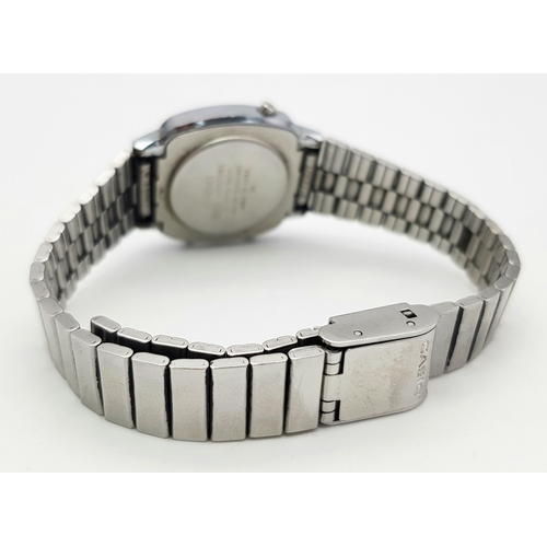 1141 - A CASIO, 3191, DIGITAL ALARM, STEEL BRACELET WATCH. IN FULL WORKING ORDER. S/A 1599 - 8