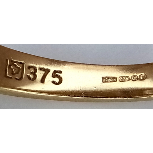 148 - A 9K Yellow Gold Diamond and Amethyst Cocktail Ring. Three oval cut amethysts with diamond surrounds... 