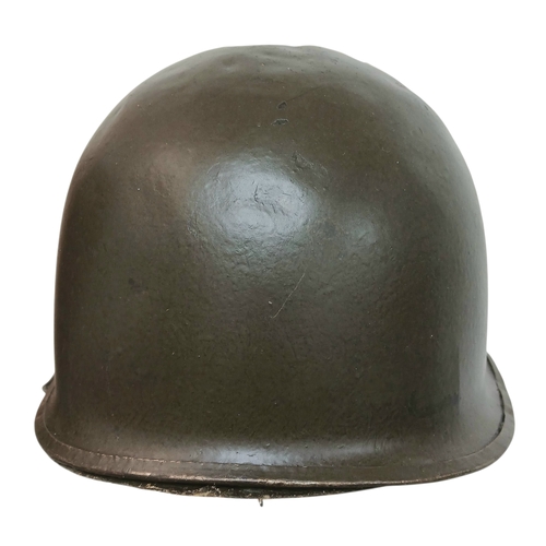 200 - WW2 US Front Seam M1 Helmet with Capac liner Shell. With painted insignia of the Tank Destroyer Batt... 