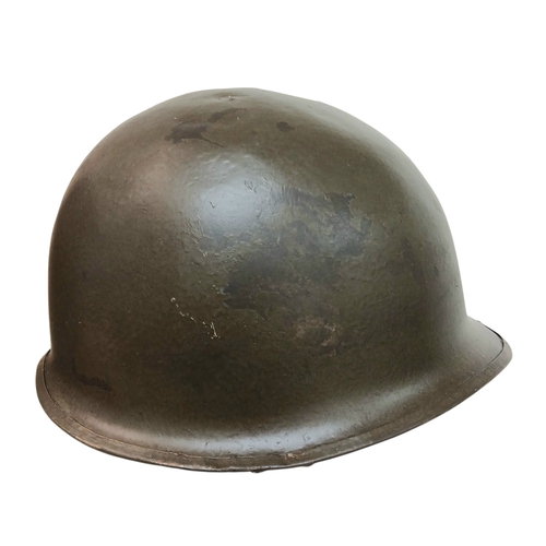 200 - WW2 US Front Seam M1 Helmet with Capac liner Shell. With painted insignia of the Tank Destroyer Batt... 
