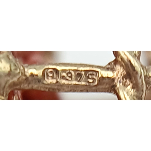 152 - A 9K Yellow Gold, Lobster Pot Charm / Pendant. Which Opens To Reveal The Enamelled Lobster Inside. 6... 