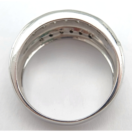 383 - A 9K White Gold, Diamond Set Ring. 0.33Tcw, 3.9G, Size M. Sc 6008