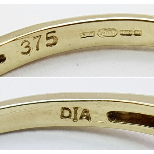 398 - A 9K Yellow Gold, Diamond Cluster Ring. 1.6G, Size Q. Sc 6006