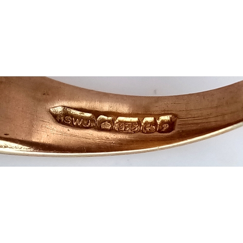 123 - A Classic Half Sovereign Ring. A 1982 Queen Elizabeth II, 22k gold half sovereign coin set in a 9K S... 