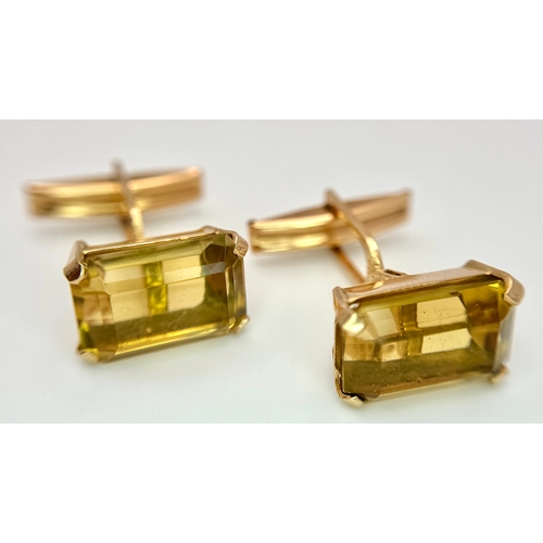 157 - A Pair of 18K Yellow Gold Citrine Cufflinks. Emerald-cut set stones. Circa - 20ctw. 11.5g total weig... 