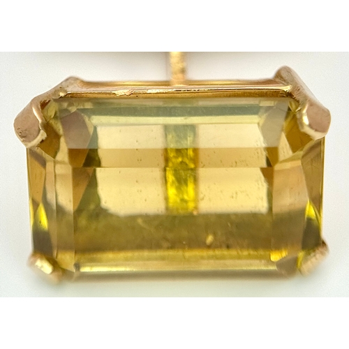 157 - A Pair of 18K Yellow Gold Citrine Cufflinks. Emerald-cut set stones. Circa - 20ctw. 11.5g total weig... 