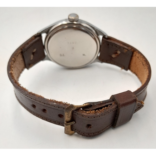 124 - WW2 German Africa Corps Helvetia Wrist Watch. Marked DI & H for issue to the Italian Army. Works wel... 