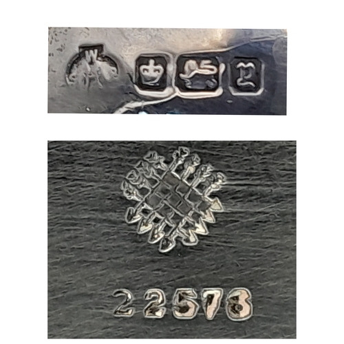 229 - A ANTIQUE SILVER SUGAR BOWL DATED 1916 MADE IN SHEFFIELD .     115.6gms