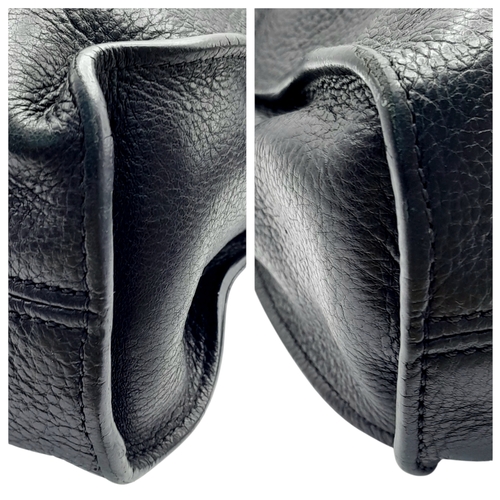 387 - A Mulberry Antony Black Leather Messenger Bag. Grained leather exterior with brass-toned hardware, a... 