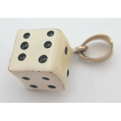 237 - A 9K Yellow Gold, Enamelled, Dice Charm / Pendant. 1.8G. Sc 6070