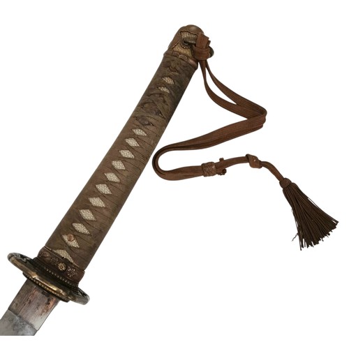 100 - A One Million Yen Japanese Sword with Silver Mon. A WWII Japanese army officer's sword with the kabu... 