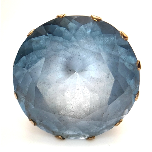 73 - A Gorgeous Vintage 14K Yellow Gold Large Aquamarine Cocktail Ring. A c.25ct beautifully faceted roun... 