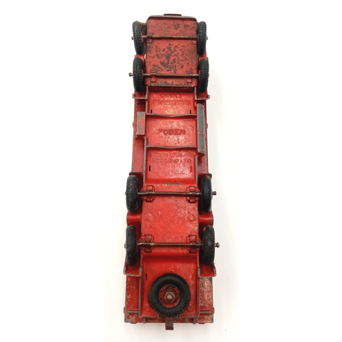 119 - Two Dinky toys Foden trucks, 501 and 502. Playworn. Please see photos.