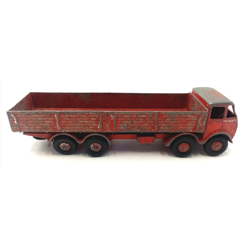 119 - Two Dinky toys Foden trucks, 501 and 502. Playworn. Please see photos.