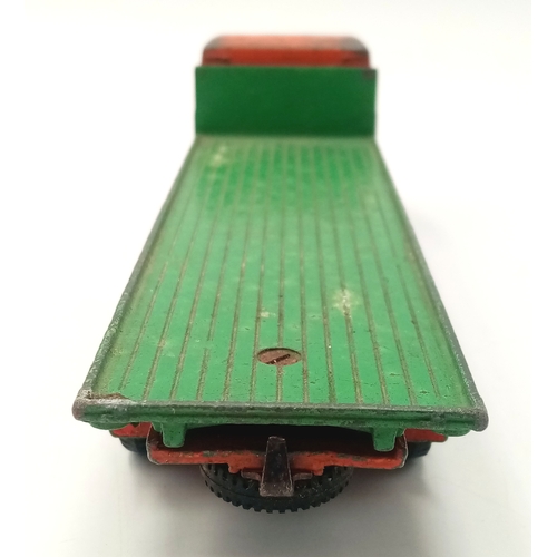 119 - Two Dinky toys Foden trucks, 501 and 502. Playworn. Please see photos.