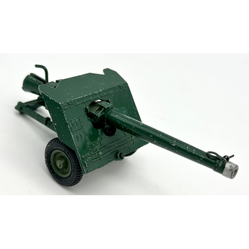 335 - Two vintage Britains cannons and a trailer.