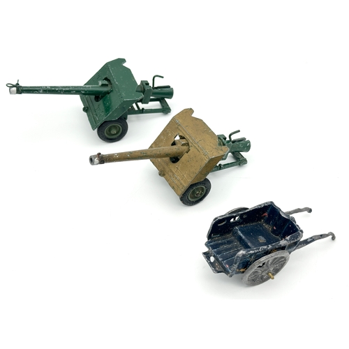 335 - Two vintage Britains cannons and a trailer.