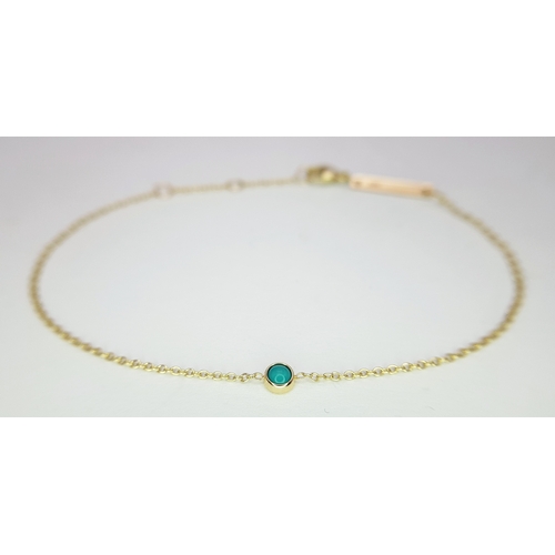 666 - A 14K Yellow Gold Bracelet with Turquoise Accent. 18cm. 0.9g. MT11.